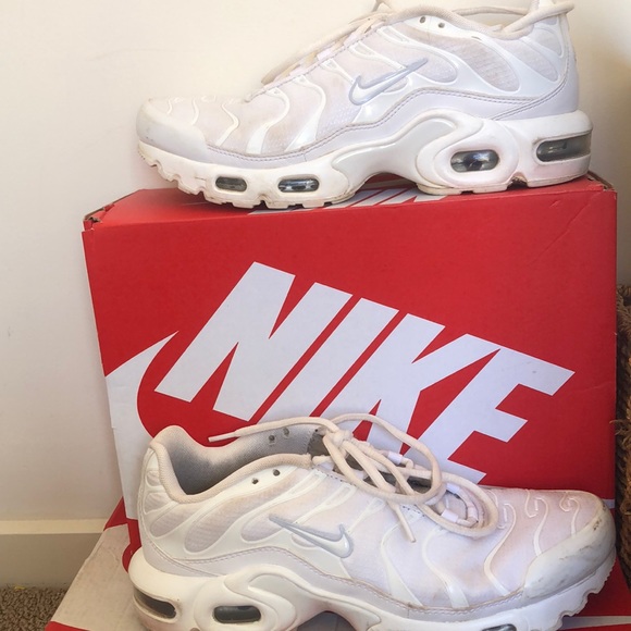 Nike Shoes - nike tns